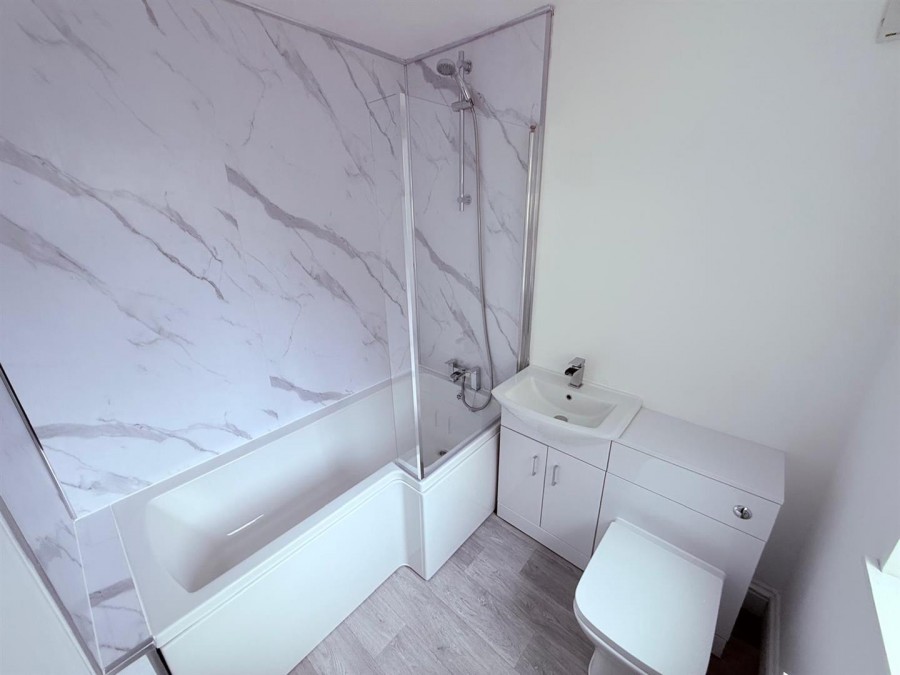 Images for Marsh House Lane, Warrington EAID:222EstatesAPI BID:2