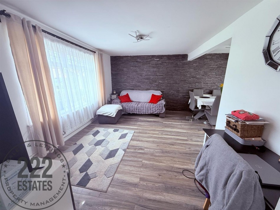 Images for Cotswold Road, Warrington EAID:222EstatesAPI BID:2