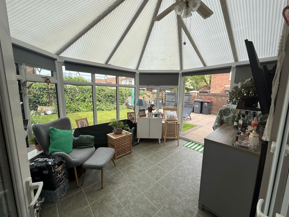 Images for Tweedsmuir Close, Fearnhead, Warrington EAID:222EstatesAPI BID:2