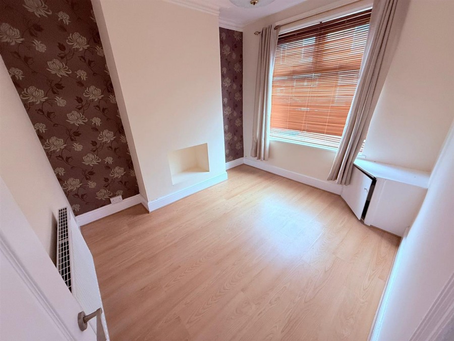 Images for Lonsdale Avenue, Stockport EAID:222EstatesAPI BID:2