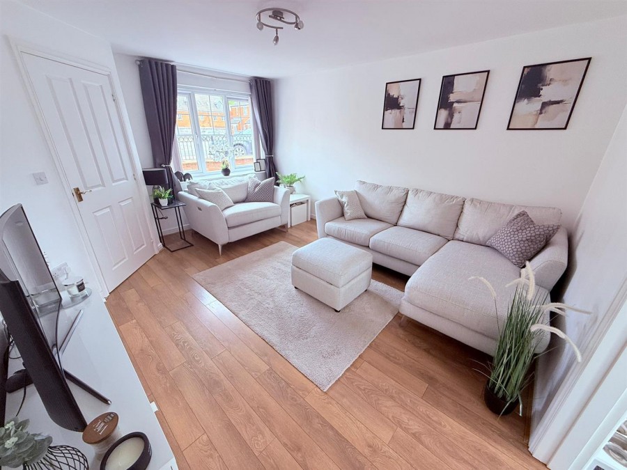 Images for Glossop Close, Warrington EAID:222EstatesAPI BID:1
