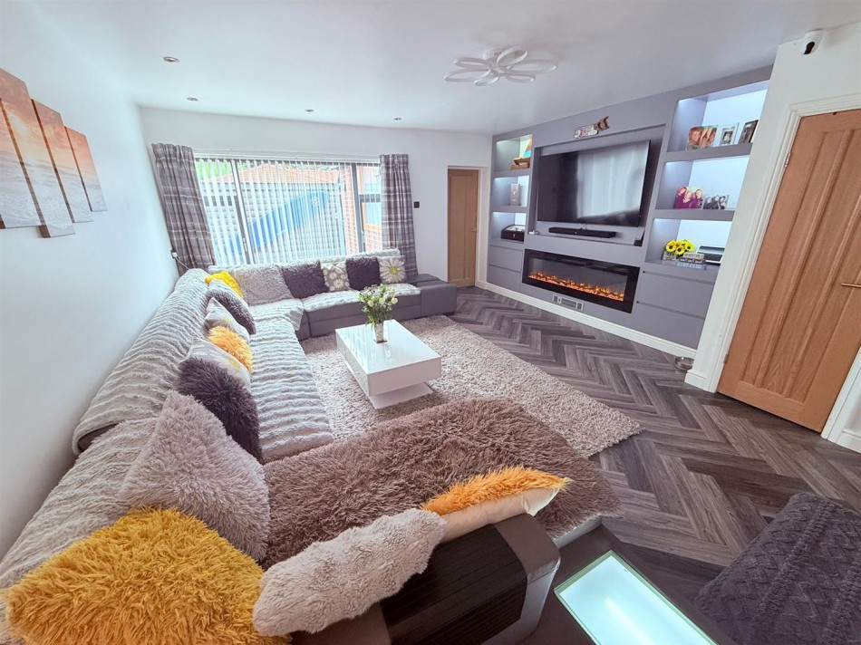 Images for Shaftesbury Way, Burtonwood, Warrington EAID:222EstatesAPI BID:2
