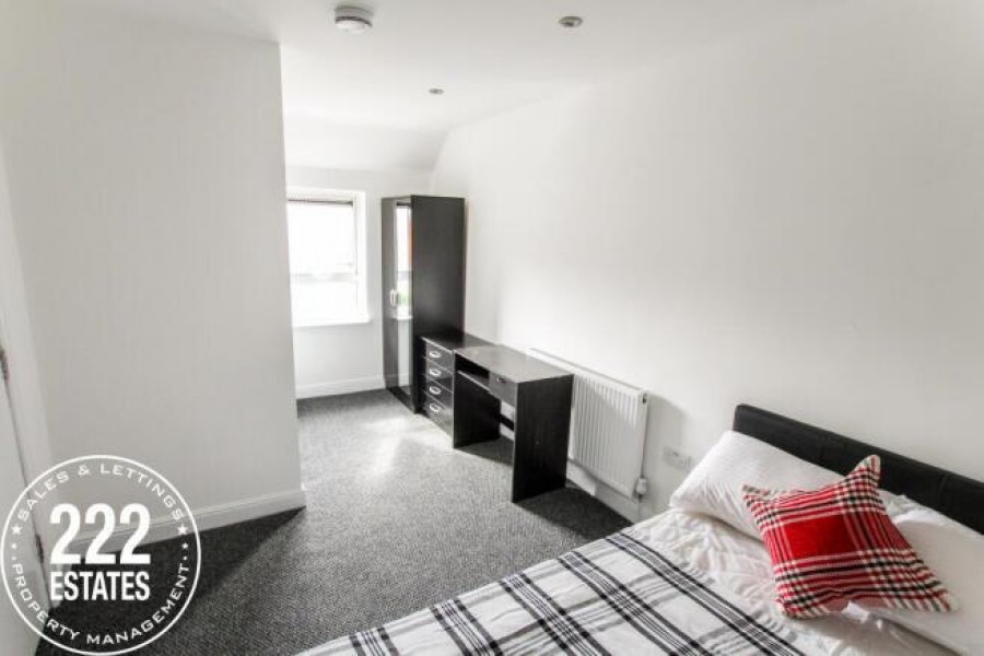 Images for Aspinall Close,Room 5, Fearnhead EAID:222EstatesAPI BID:2