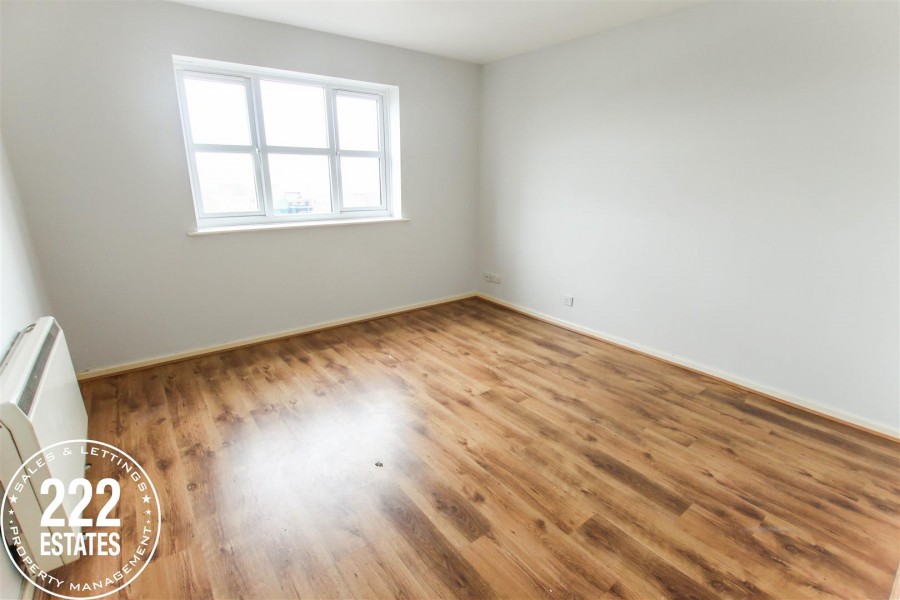 Images for Earles Court Earle Street EAID:222EstatesAPI BID:2