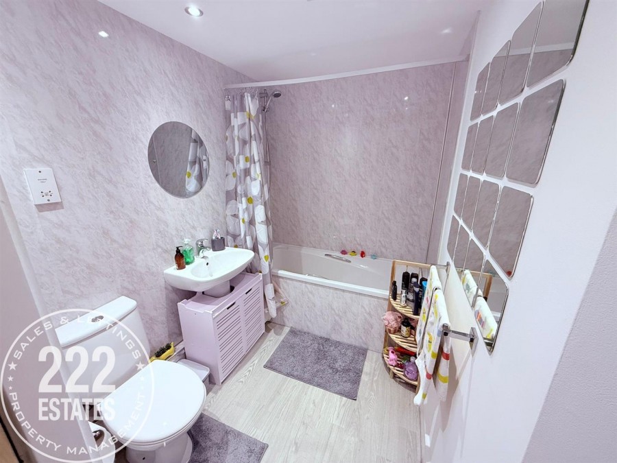 Images for Moorside, Warrington EAID:222EstatesAPI BID:1