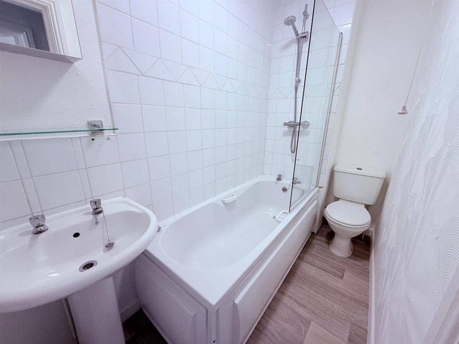 Images for Flat 6 West Street Orford EAID:222EstatesAPI BID:2