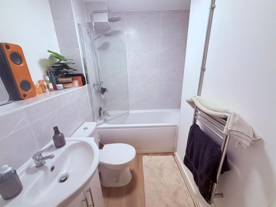 Images for Bridge Road, Woolston, Warrington EAID:222EstatesAPI BID:2