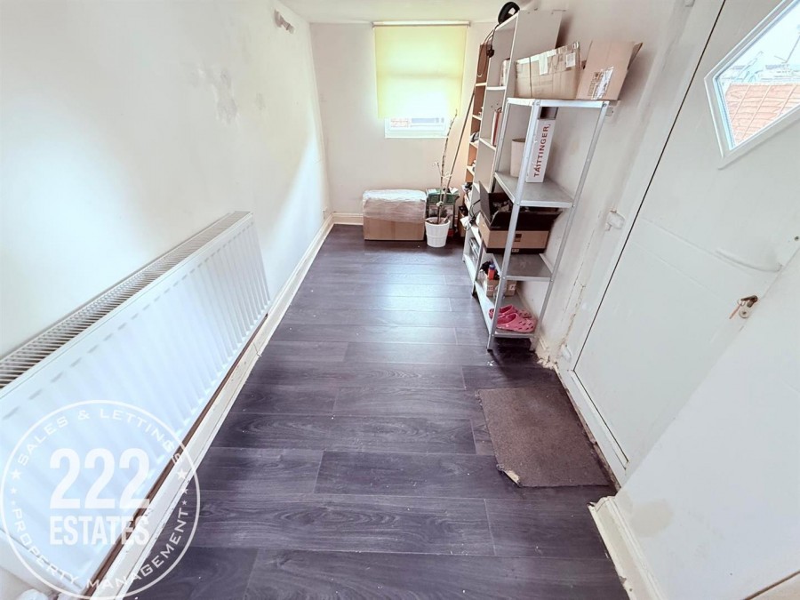 Images for Marshall Avenue EAID:222EstatesAPI BID:2