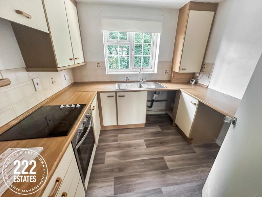 Images for Park Lane, Stockport EAID:222EstatesAPI BID:2