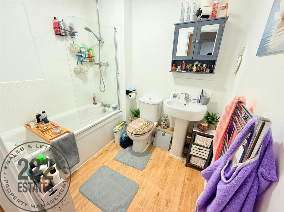 Images for Greenings Court, Warrington EAID:222EstatesAPI BID:2