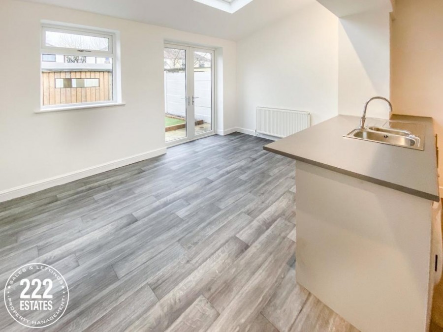 Images for Vale Avenue EAID:222EstatesAPI BID:2